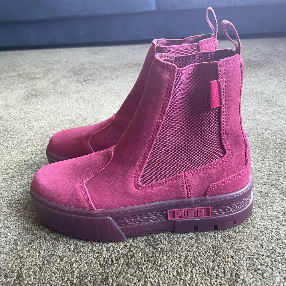 Puma Mayze Chelsea Curtain Call shoes. Never worn. Size 7